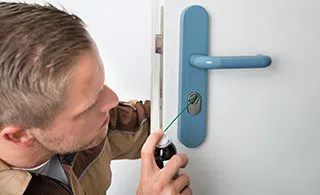 Lock Locksmith Tech San Antonio, TX 210-780-7310 - re-key-locks